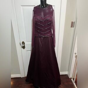 Purple Size 14 Women’s‎ Beaded Ball Gown